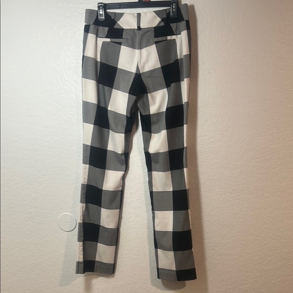 New York & Company Stylish Black and White Checkered Women's Pants - Picture 4 of 6